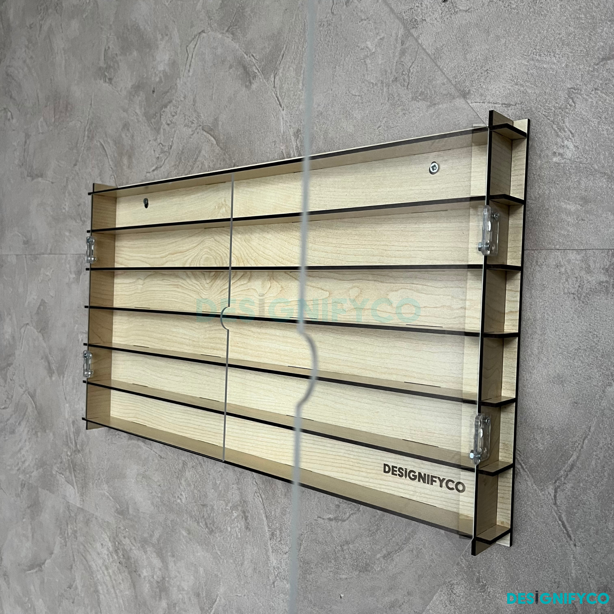 MAPLE SuperThings Display Case