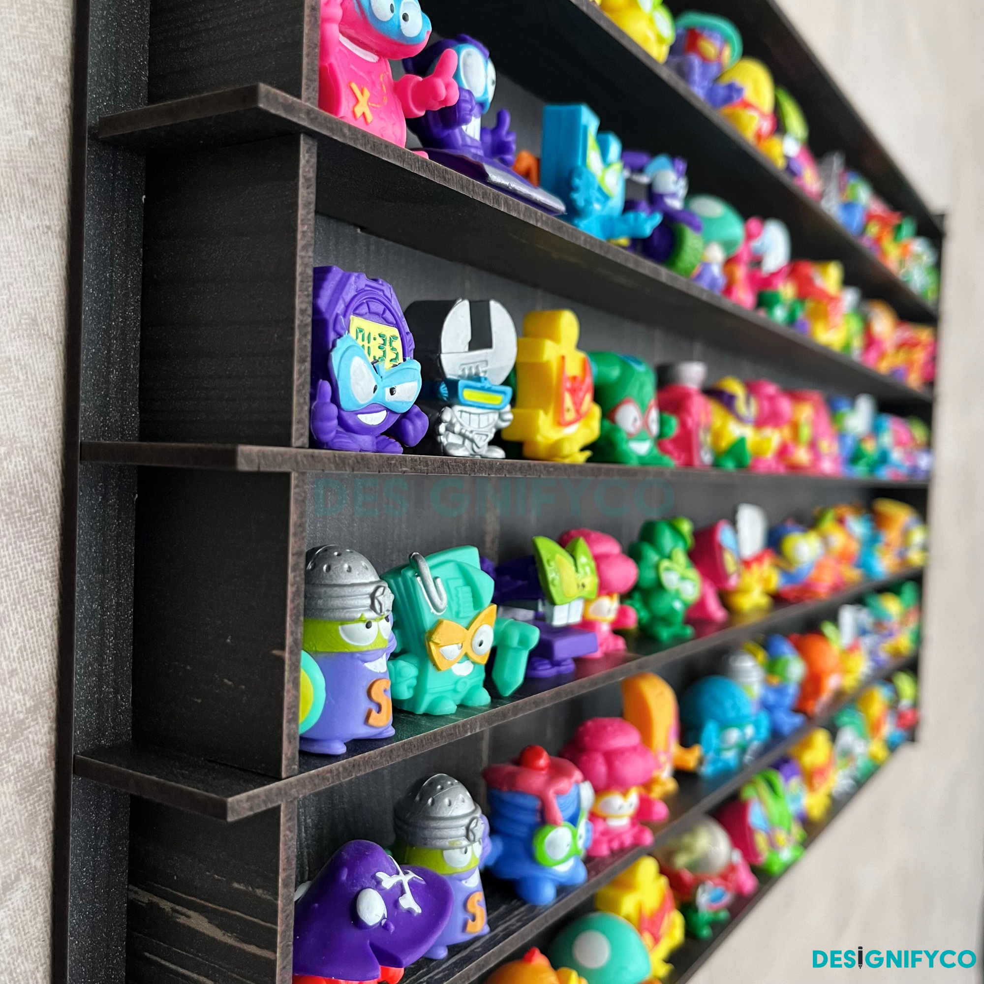 OLD BLACK SuperThings Display Case