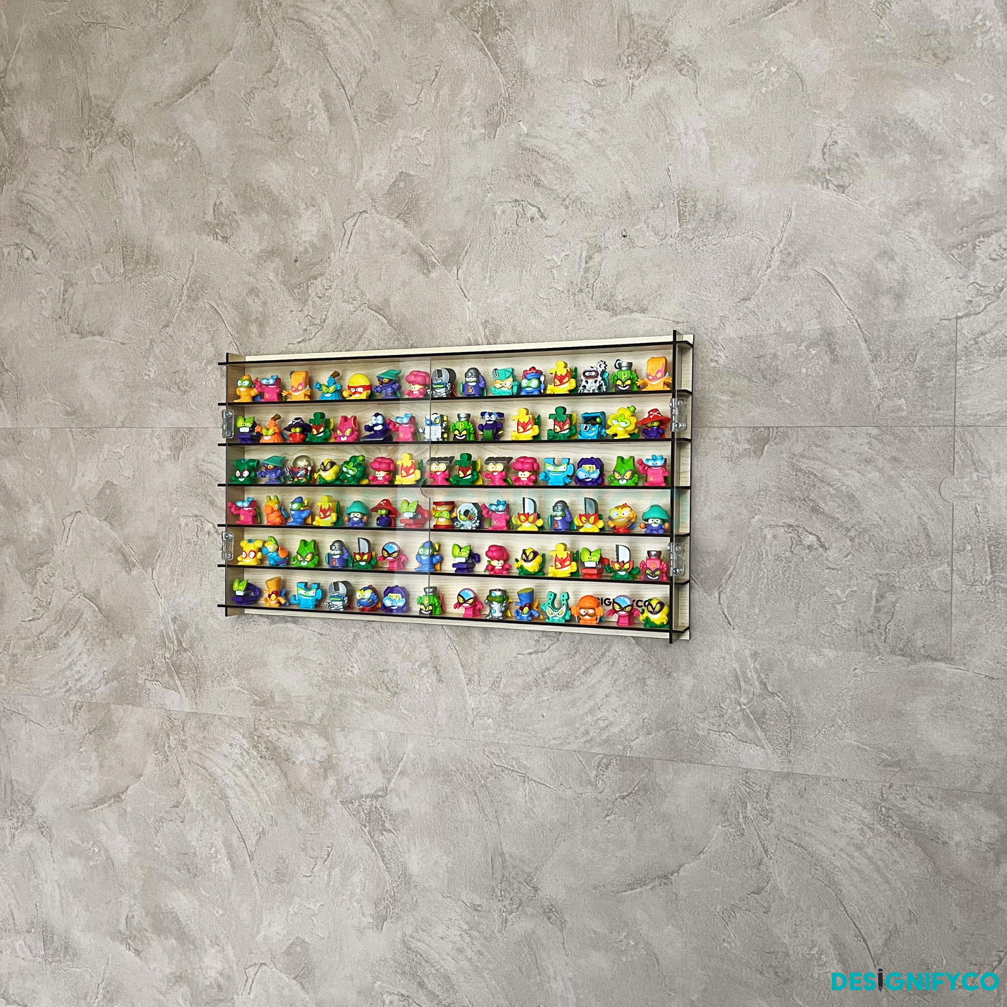 MAPLE SuperThings Display Case