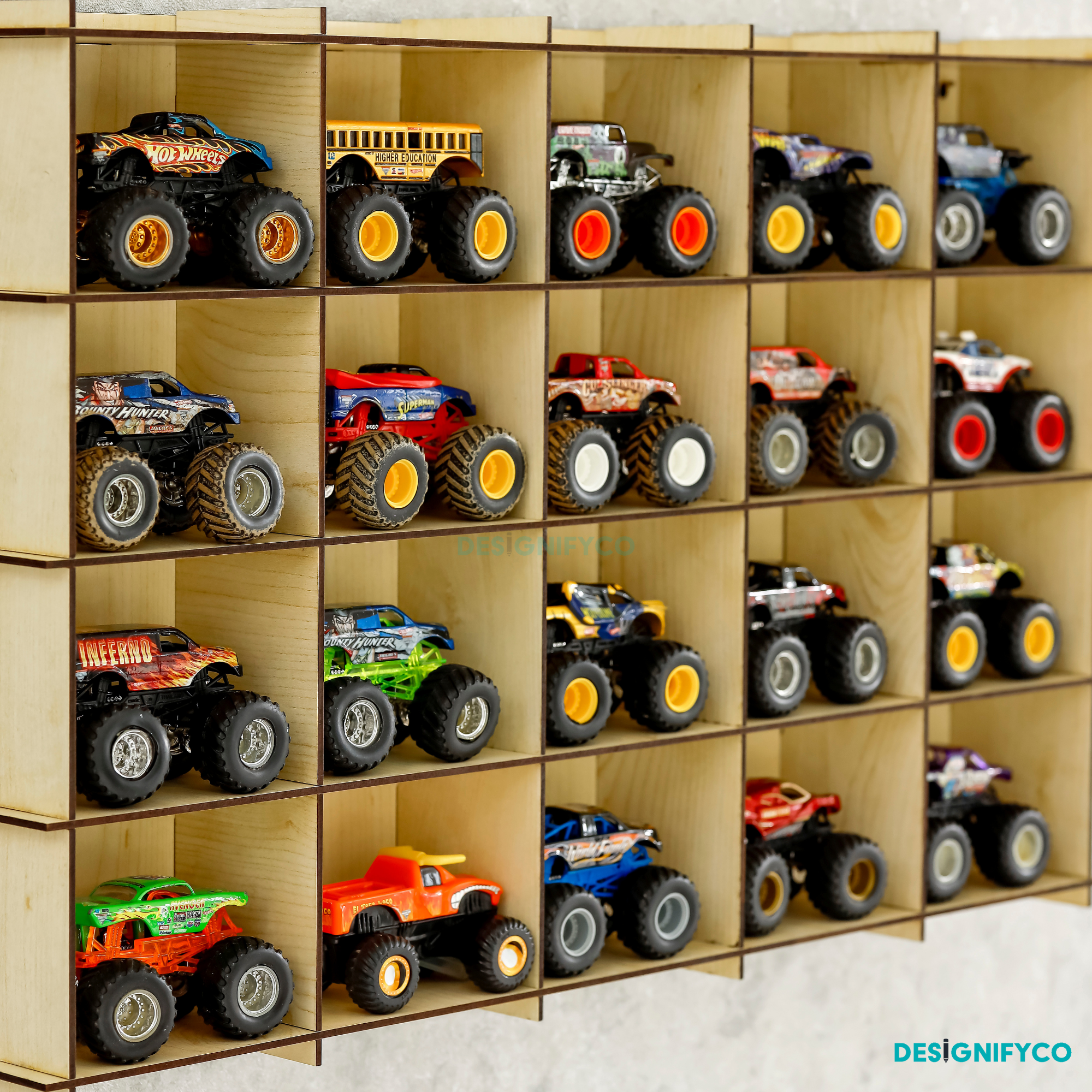 MAPLE Monster Car Display Case